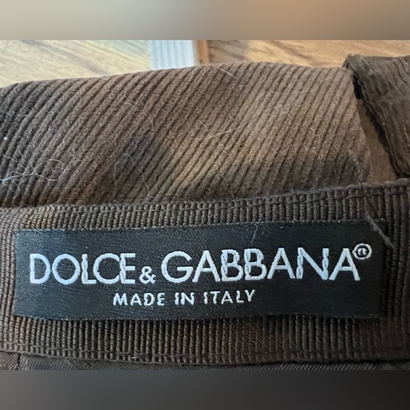 EUC authentic Dolce & Gabbana midi corduroy skirt with a silk lining. - Picture 4 of 12
